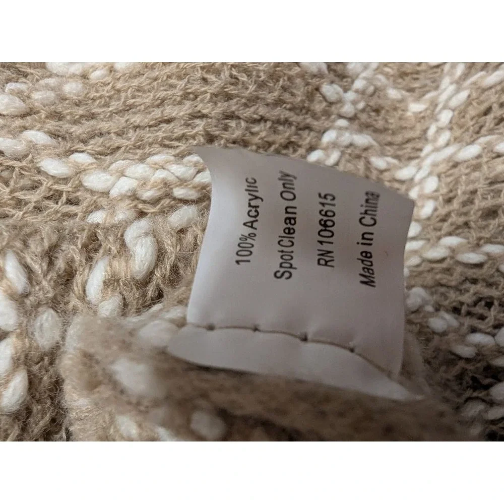 Sweater Poncho Tan White Geometric Fringe Knit Wrap OS Lagenlook Boho Chic Fall
